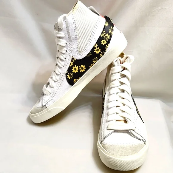 Nike Blazer '77 Jumbo Mid Sunflower Floral Hightop sneakers (m size 9) - Picture 4 of 13